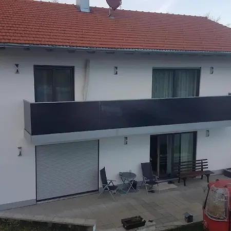 Eichinger Apartment Seeg